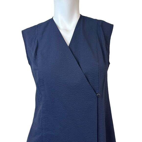 MM LaFleur Navy Blue Sleeveless Textured Blouse sz S - Picture 7 of 9